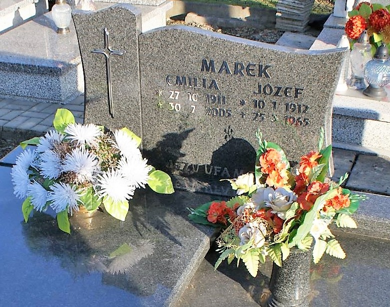 Grób Józef Marek