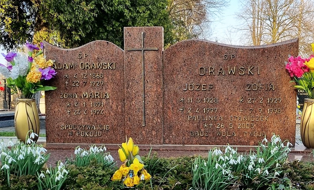 Grób Adam Orawski